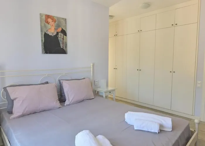 Santa Friday Epidaurosz